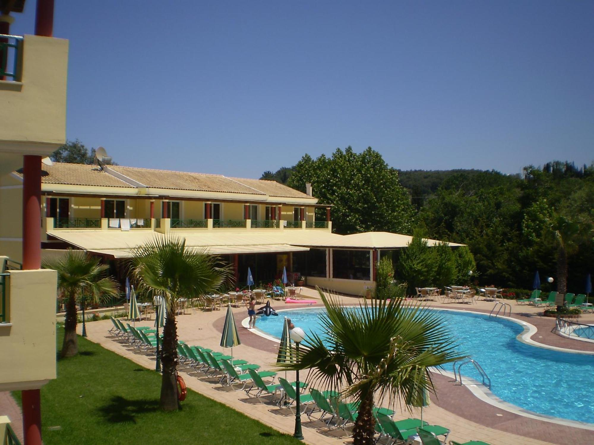 Damia Hotel Apts Sidárion Esterno foto