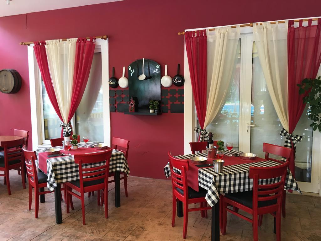 Damia Hotel Apts Sidárion Esterno foto